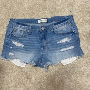 ✨Pick 3 for $15✨ 
Mudd Blue Distressed Jean Shorts